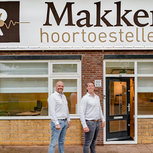 Familie Makker opent opnieuw Makker Hoortoestellen winkel in Hilversum          